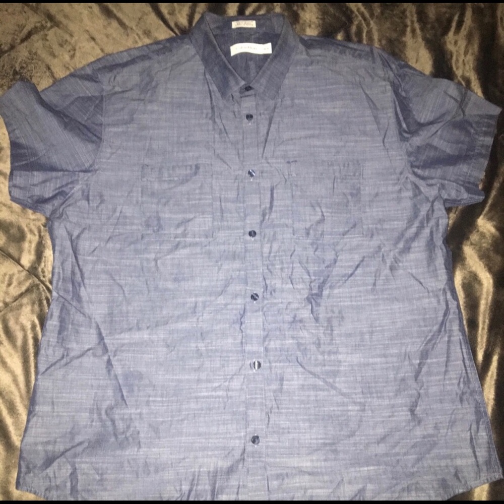 Calvin Klein button up short sleeve.